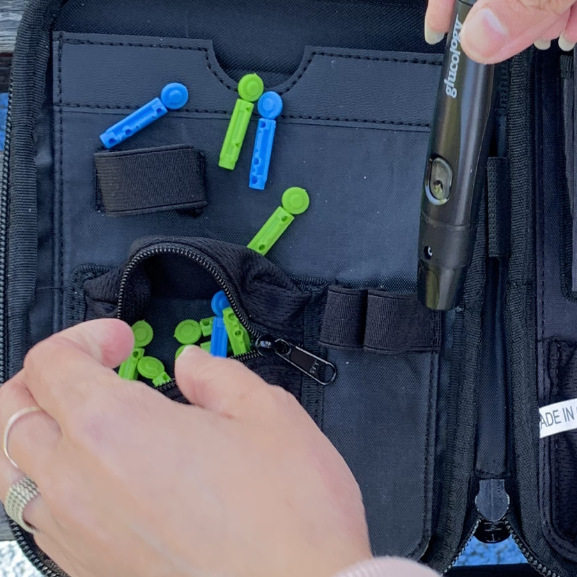 Glucology™ Lancing Starter Kit | Pen & Lancets
